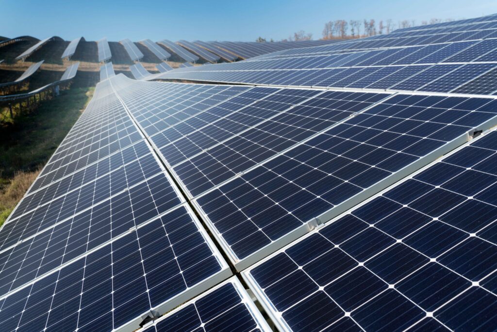 beautiful-alternative-energy-plant-with-solar-panels_11zon